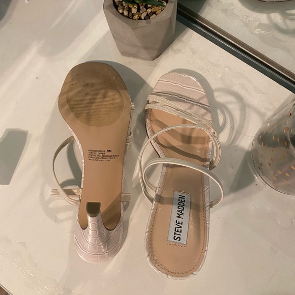 Steve Madden Heels - Picture 4 of 6